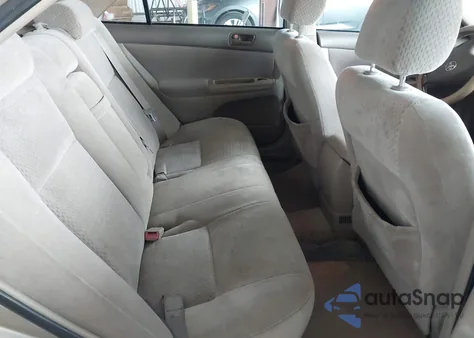 2004 Toyota Camry Le from USA, damaged, VIN 4T1BE32K24U301423